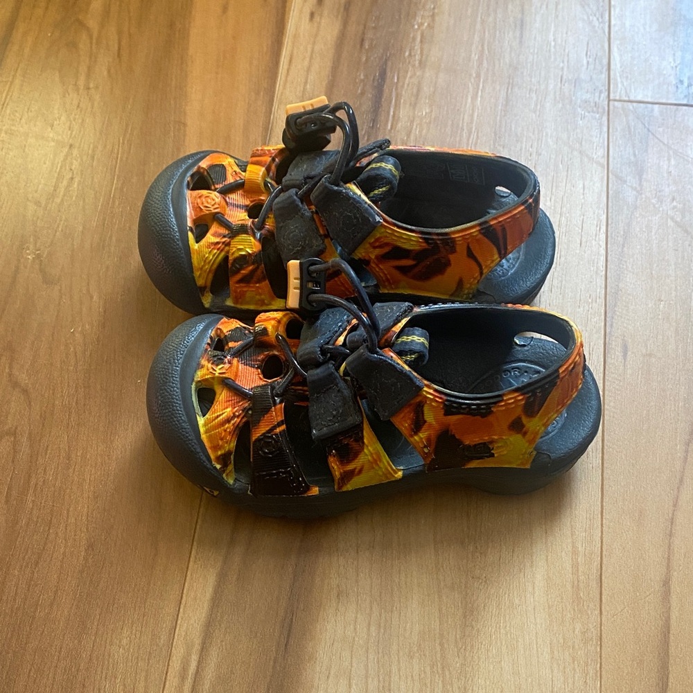 Keen Kids Orange and Black Closed-Toe Sport Sandals